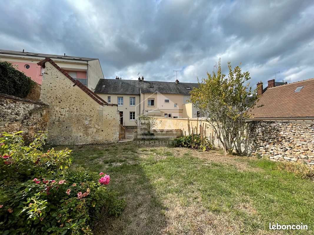 Maison 5 pièces 102 m² · à Nogent-le-Rotrou · 102 m² · 155 400 €