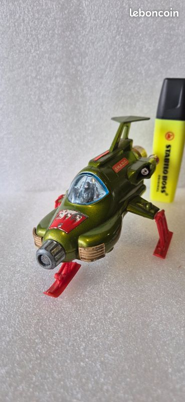 Le Vaisseau UFO Interceptor SHADO En Miniature De Dinky Toys England 7683