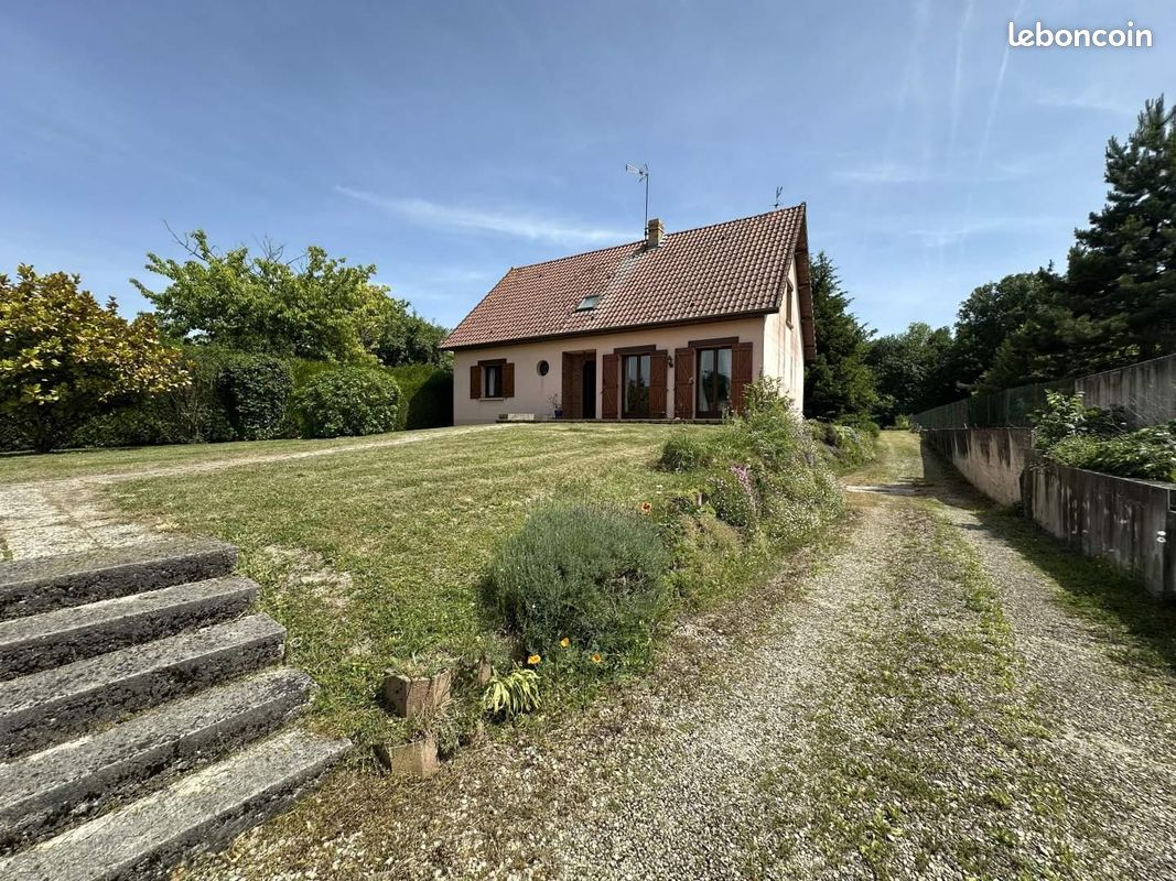 Maison 3 pièces 160 m² · à Fère-Champenoise · 160 m² · 156 750 €