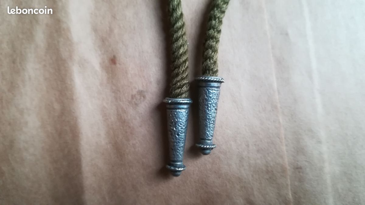 Bolo Tie Western, médaillon tête de Cheval, NEUF Canton Vaud