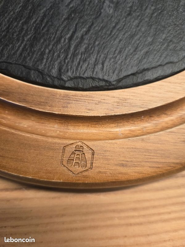 Cloche à Fromage Laguiole Avec Plateau Bois Et Ardoise - Présentation élégante Pour Fromages Et Charcuterie