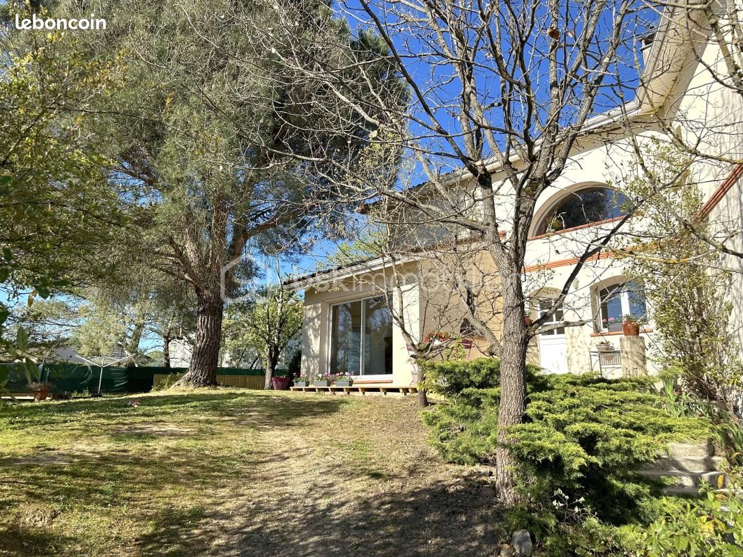 Maison 7 pièces 200 m² · à Cornebarrieu · 200 m² · 492 000 €