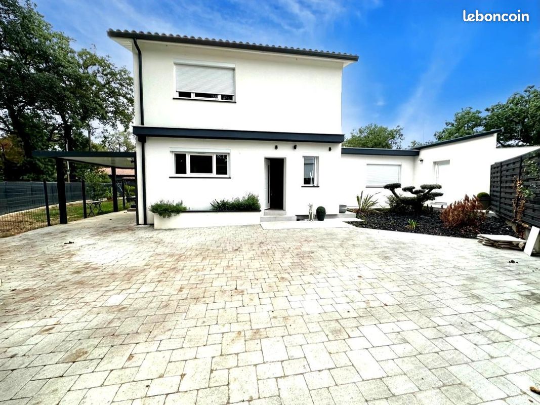 Maison 7 pièces 205 m² · à Blagnac · 205 m² · 676 000 €