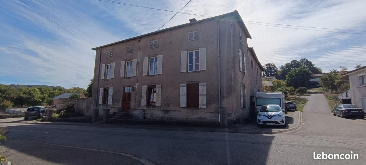 Maison 8 pièces 210 m² · à Bouxurulles · 210 m² · 158 000 €