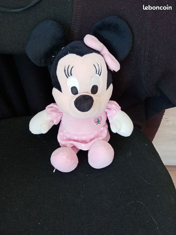 Minnie (image 1)