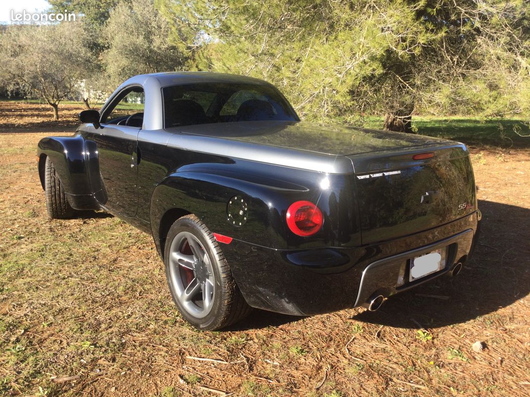 Chevrolet SSR V8 5.3L (image 2)