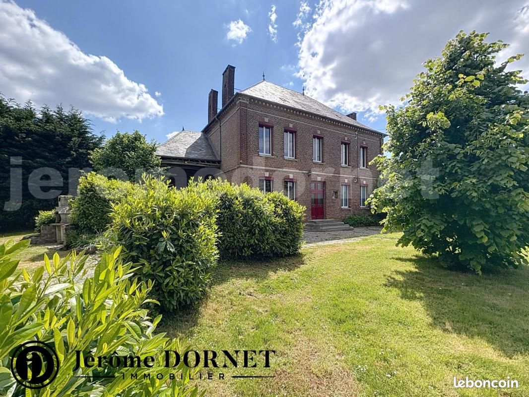 Maison 6 pièces 193 m² · à Poix-de-Picardie · 193 m² · 229 900 €