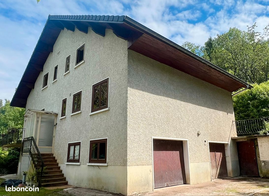 Maison 10 pièces 250 m² · à Montagnole · 250 m² · 389 000 €
