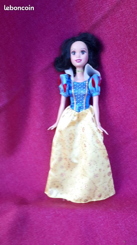 Poupée Barbie Blanche neige 2006 Mattel (image 1)