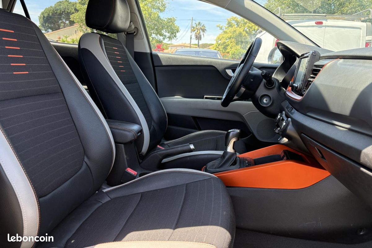KIA STONIC 1.0 T-GDI - 100 - Stop&Go Design (image 15)