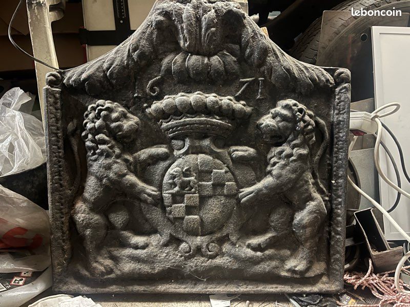 Plaque De Fond De Cheminée En Fonte – Noire (occasion, Aspect Ancien)