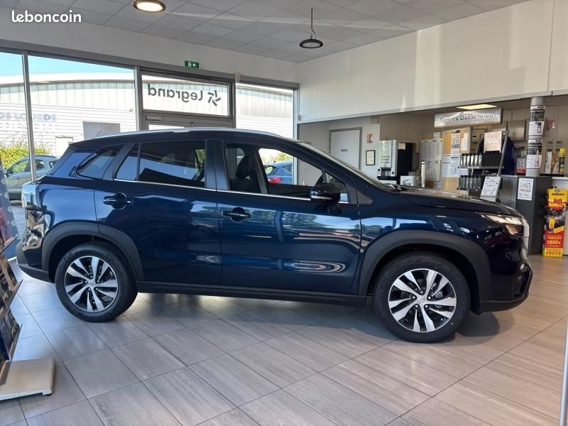 Suzuki S-Cross 1.4 Boosterjet Hybrid 110ch Style MY25 (image 27)
