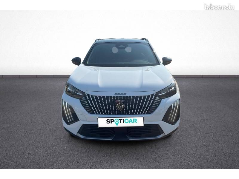 Peugeot 2008 Hybrid 145 e-DCS6 GT (image 2)