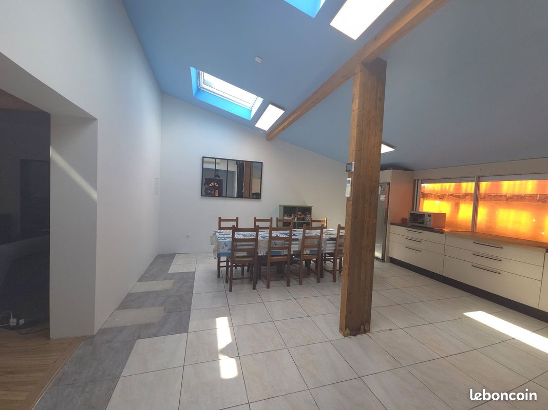 Maison 5 pièces 135 m² · à Arveyres · 135 m² · 269 900 €