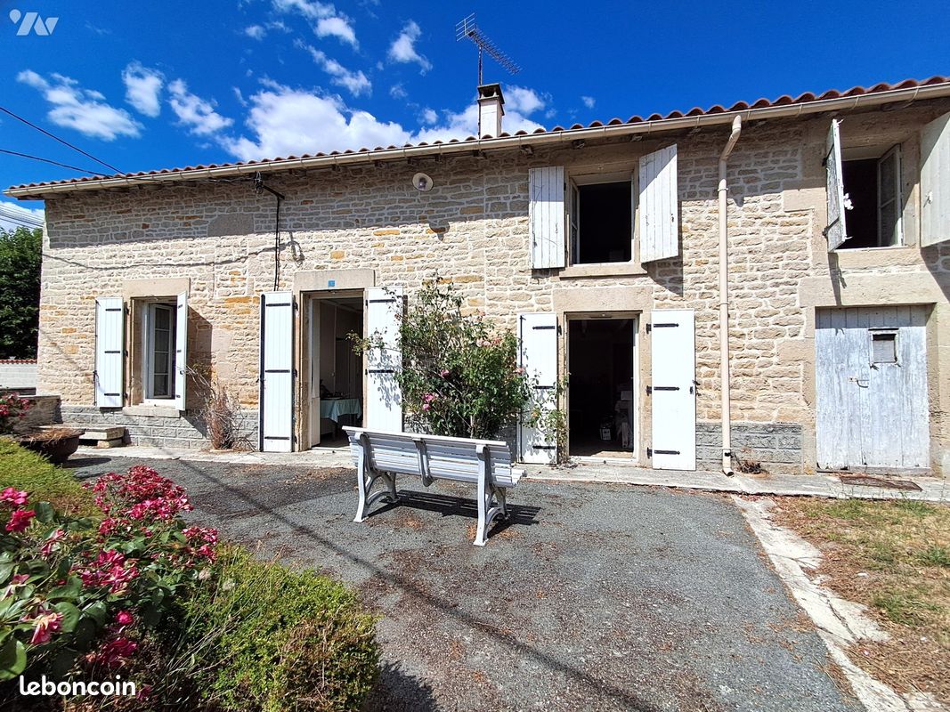 Maison 7 pièces 164 m² · à Aulnay · 164 m² · 127 200 €