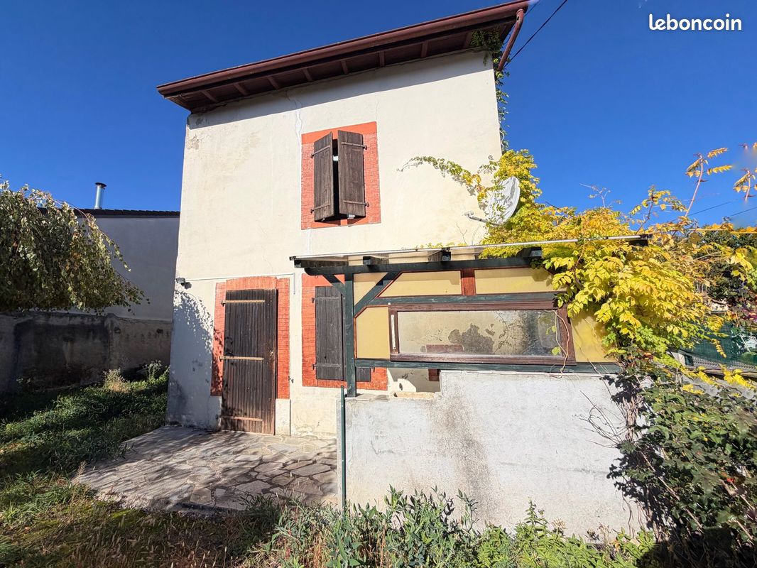 Maison 6 pièces 158 m² · à Thoiry · 158 m² · 395 000 €