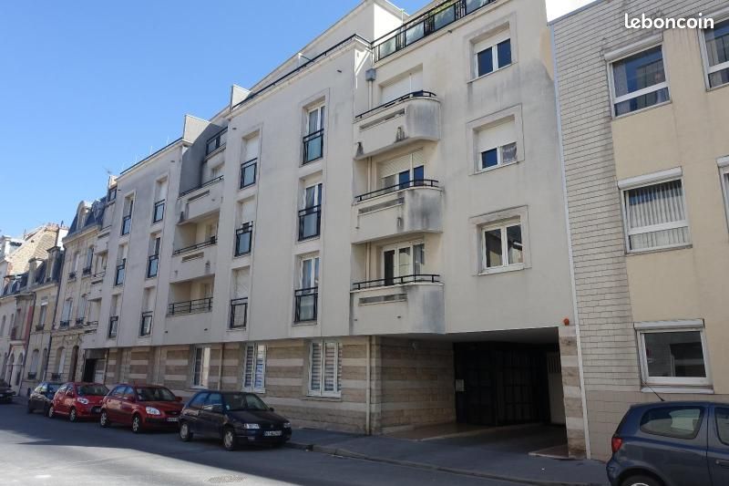 Garage / box REIMS · 108 €/mois