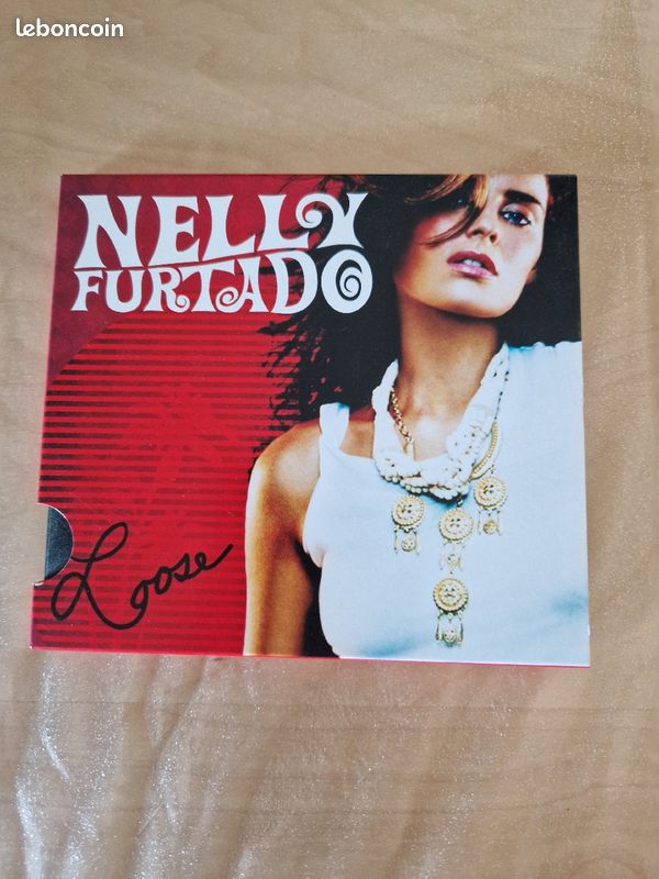 Nemly Furtado - Loose (image 1)