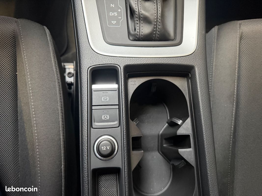 AUDI Q3 35 TFSI 150 ch S tronic 7 Business line (image 37)