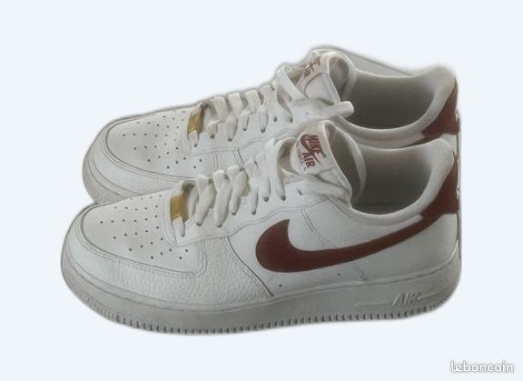 Paire de chaussures Nike air force (image 1)