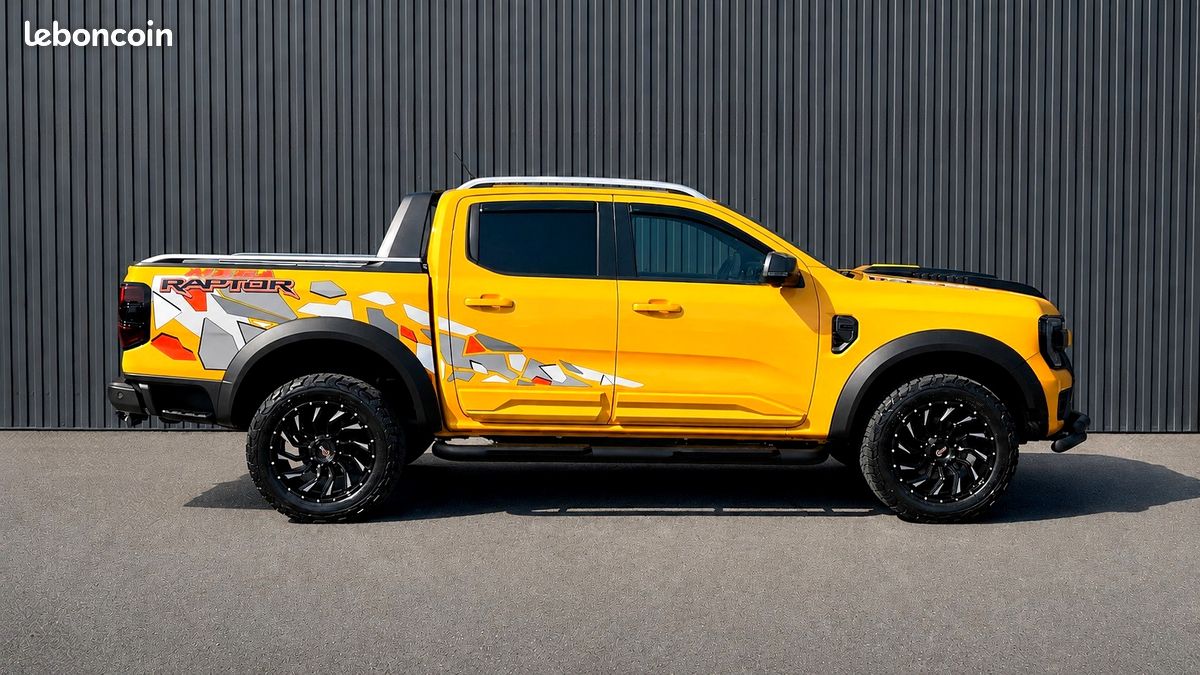NEW RANGER MEGA RAPTOR DOUBLE CABINE 5 PLACES 205cv BVA10 10/2024 - BASE WILDTRAK – FULL OPTIONS - KIT CARROSSERIE - JANTES 20' - CAMERA 360° - CUIR ELECTRIQUE & CHAUFFANT - HIFI B&O – GARANTIE 1 AN (image 5)