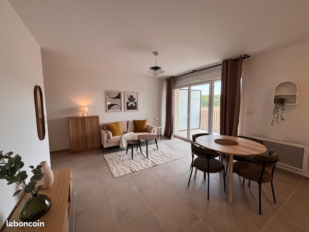 Appartement 2 pièces 58 m² · à Saint-Martin-de-Crau · 58 m² · 870 €/mois