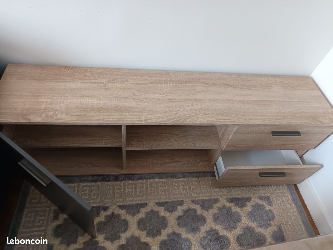 Commode (image 1)