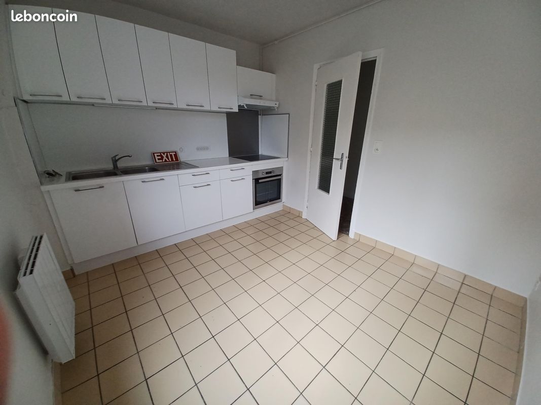 Appartement 4 pièces 88 m² · à Aurillac · 88 m² · 690 €/mois