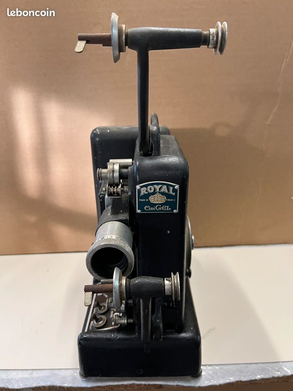 Projecteur royal 200 lemans 8 cinégel cinegel ciné gel à Nice | Clasf image-video