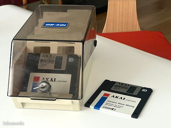 Boîte à Disquettes Vintage Informatique - Objet Geek Rétro, Occasion