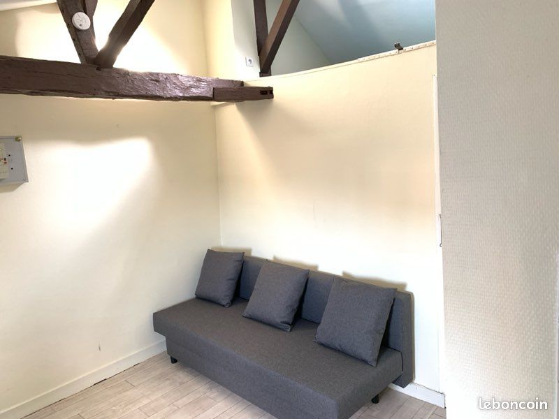 Appartement 1 pièce 15 m² · à Laval · 15 m² · 340 €