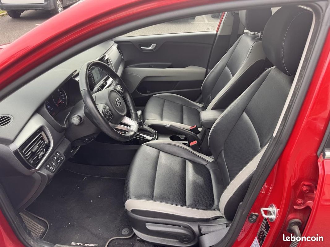 Kia stonic kia 1.0 t-gdi 120 premium dct bva isg (image 5)