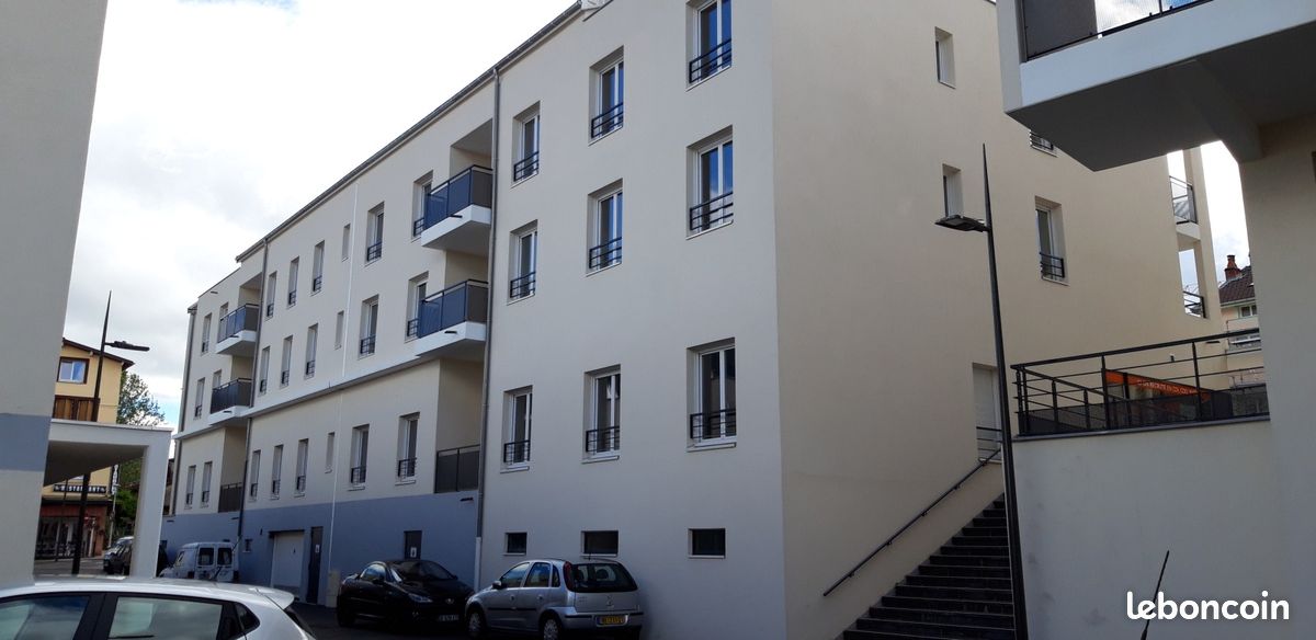 Appartement 4 pièces 86 m² · à Oyonnax · 85,9 m² · 850 €/mois