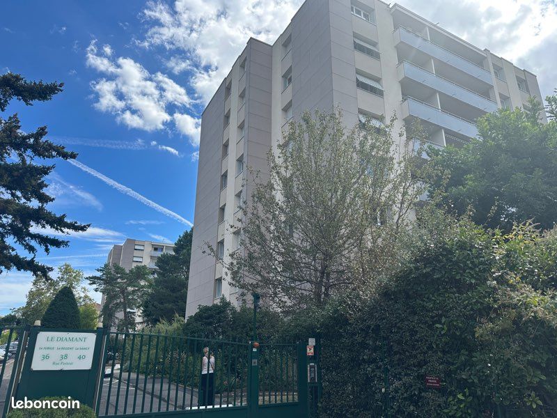 Appartement 4 pièces 83 m² · à Caluire-Et-Cuire · 83 m² · 400 000 €