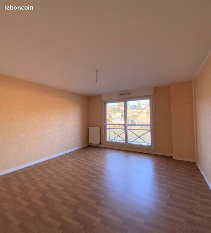 Appartement 5 pièces 85 m² · à Mayenne · 85 m² · 640 €/mois