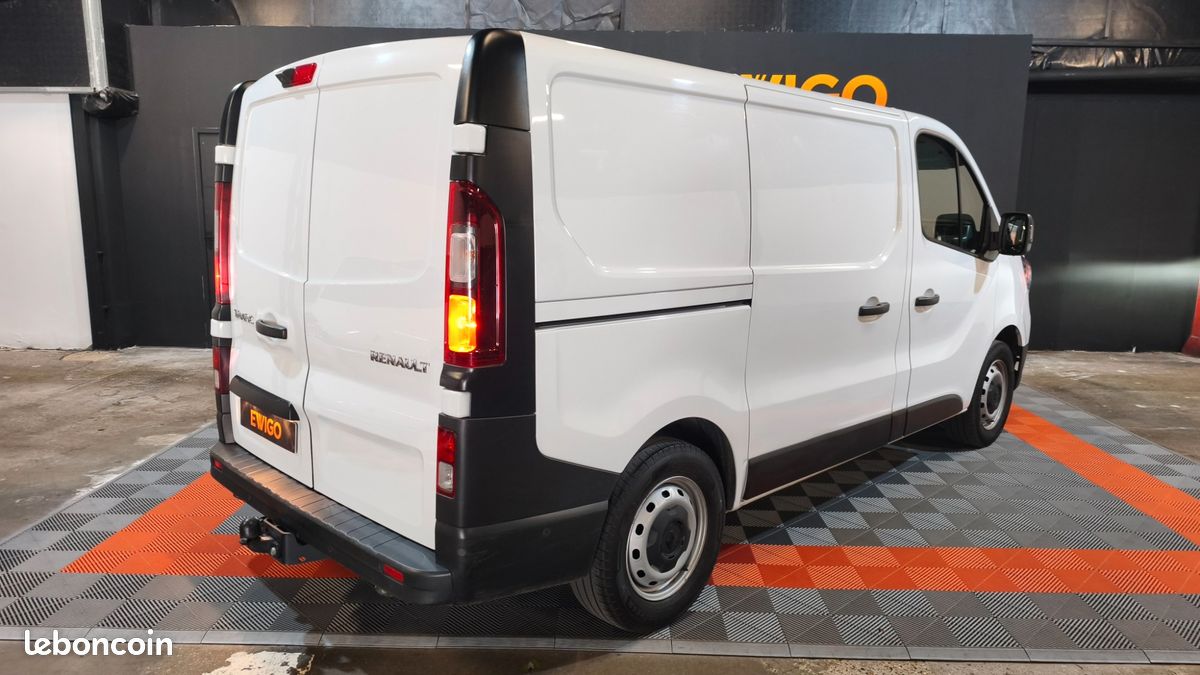 Renault trafic vu fourgon 2.0 bluedci 150 28 l1h1 grand-confort tva recuperable (image 22)
