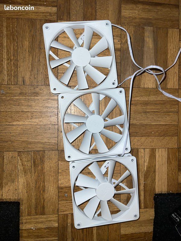 Lot De 3 Ventilateurs NZXT 120mm - Ouverts Jamais Utilisés - Comme Neufs