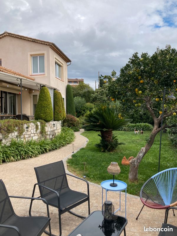 Maison 4 pièces 115 m² · à Vence · 115 m² · 690 000 €