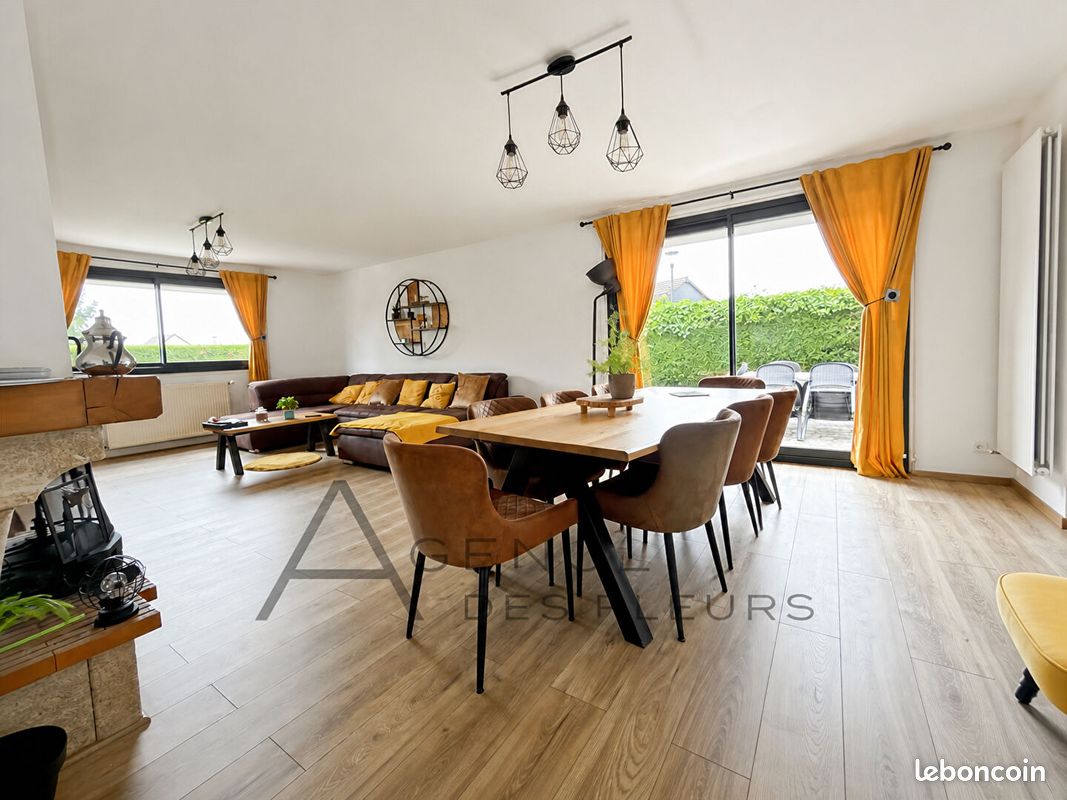 Maison 8 pièces 237 m² · à La Londe · 237 m² · 312 000 €