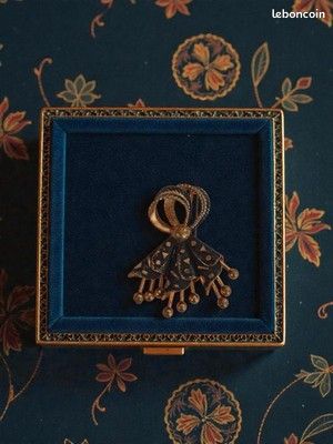 Broche Ancienne émaillée Signée - En Laiton, Occasion En Bon état, Pièce Vintage