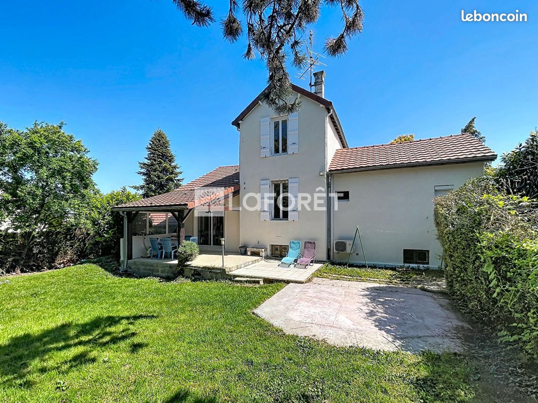 Maison 6 pièces 120 m² · à Saint-Rémy · 120 m² · 240 000 €