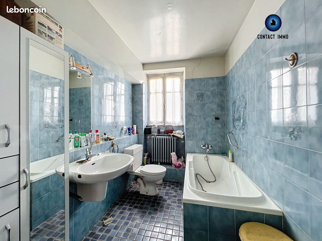 Maison de ville 9 pièces 198 m² - Chartrier-Ferrière 19600 (image principale 9)