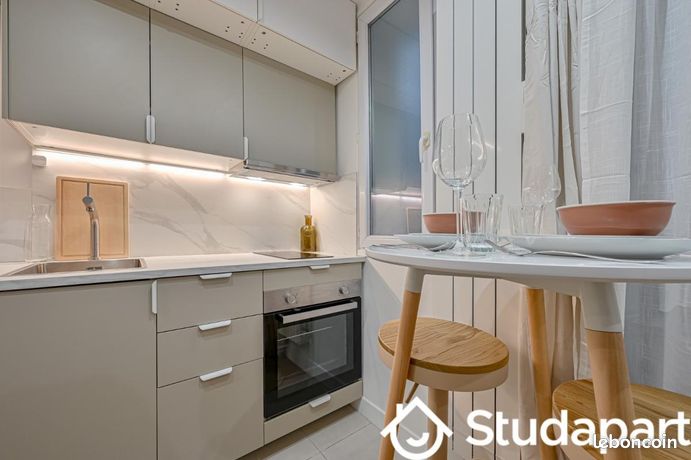 Appartement a louer paris-10e-arrondissement - 1 pièce(s) - 14 m2 - Surfyn