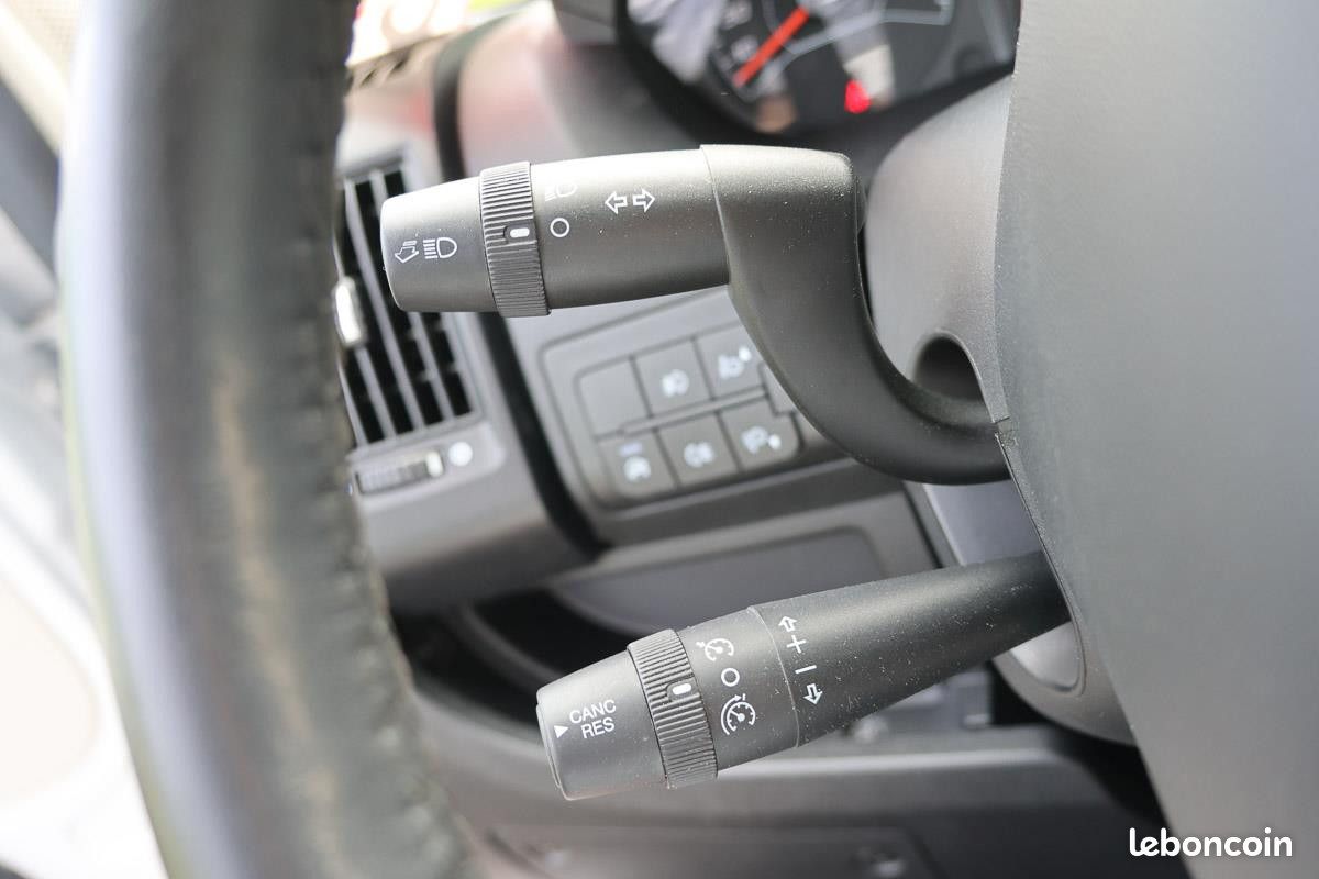 Peugeot BOXER L3H2 2.2 BLUEHDI 165 CV Standard (image 24)