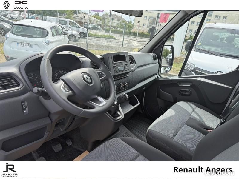 Renault Master CCb RJ3500 L2 2.3 Blue dCi PAF AR court 130ch Confort 29570 HT (image 6)