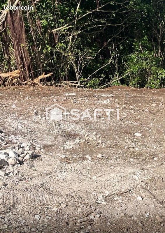 Terrain 2078 m² · à Le Moule · 2 078 m² · 276 000 €
