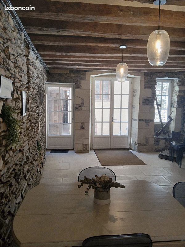 Appartement 1 pièce 27 m² · à Angers · 27 m² · 660 €