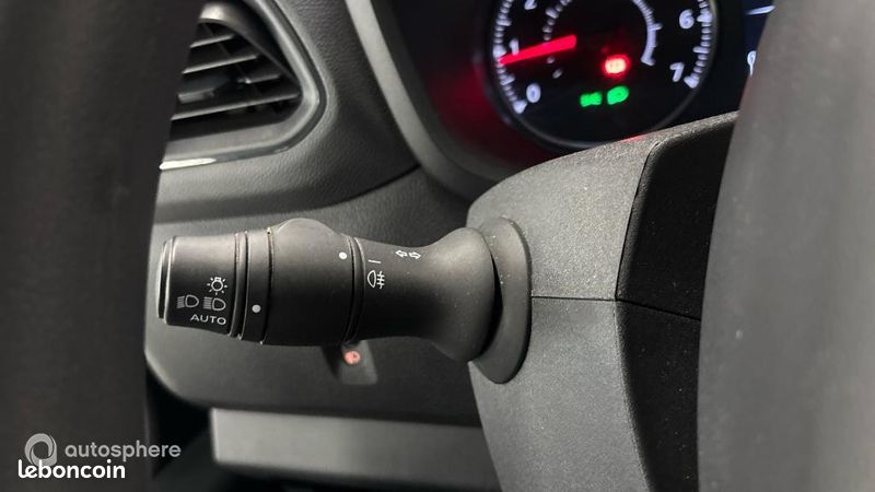 Renault Master Véhicule utilitaire ou Société F3500 L3H3 2.3 Blue dCi 135ch Confort Euro6E (image 24)