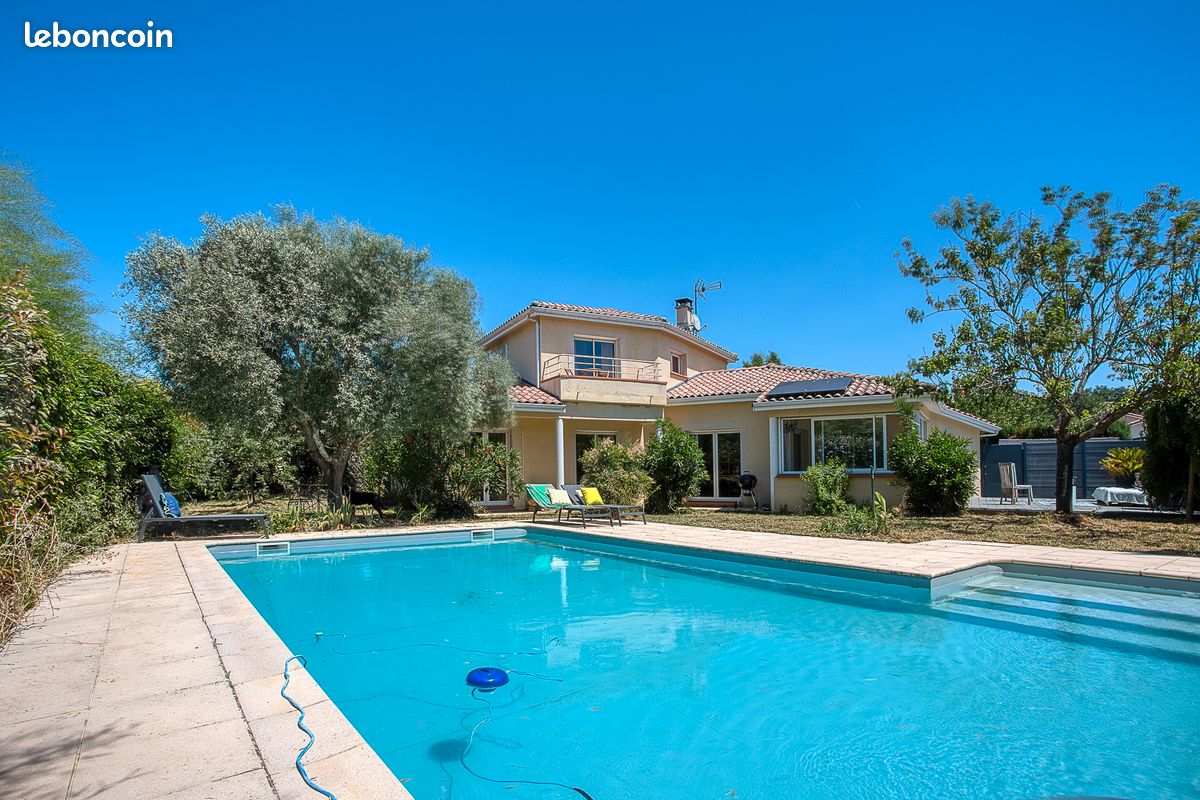 Maison 6 pièces 165 m² · à Seilh · 165 m² · 548 000 €