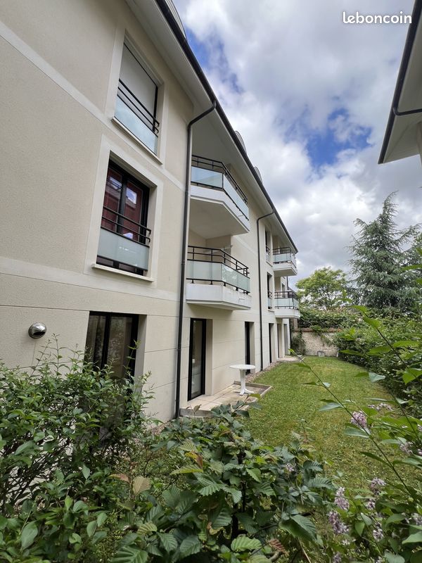 Appartement 1 pièce 28 m² · à Olivet · 28 m² · 110 000 €